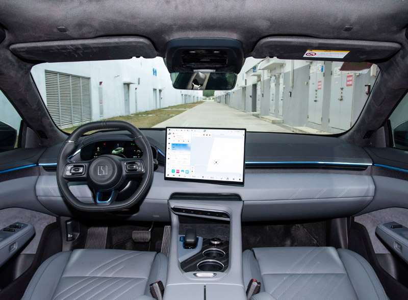 Le ZEEKR 001 2024 Le ZEEKR 001 2024