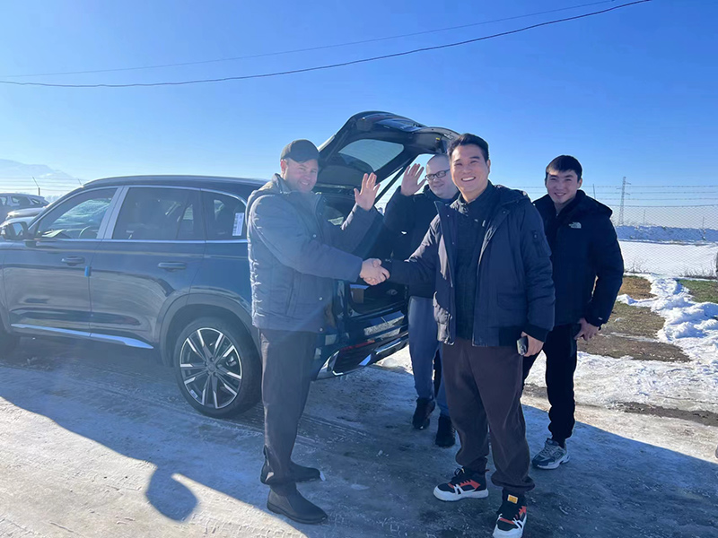 Торговая площадка для иностранных клиентов Super Garage