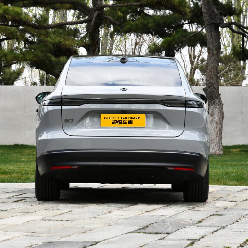 NIO EC7
