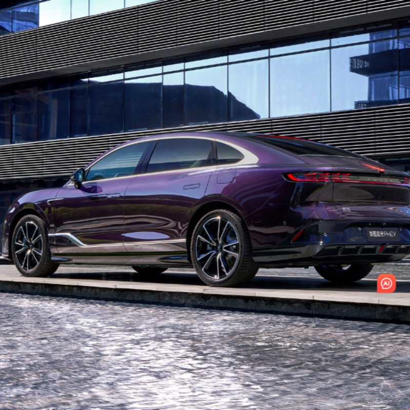 Voyah Zhuiguang PHEV 2023