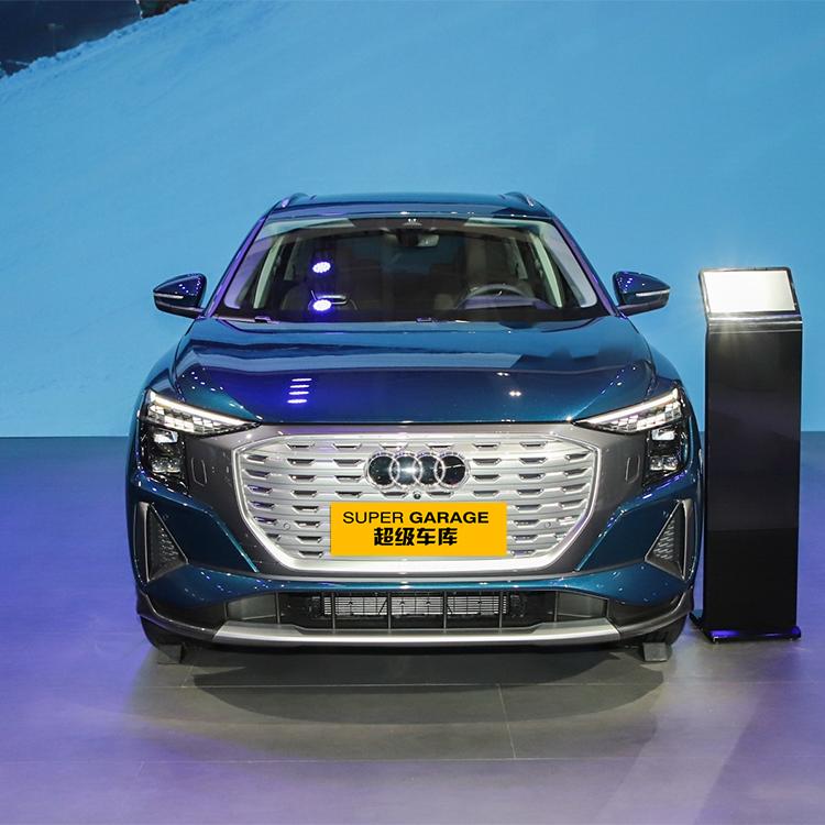 Audi Q5 e-tron ARAÇ RENGİ Audi Q5 e-tron ARAÇ RENGİ