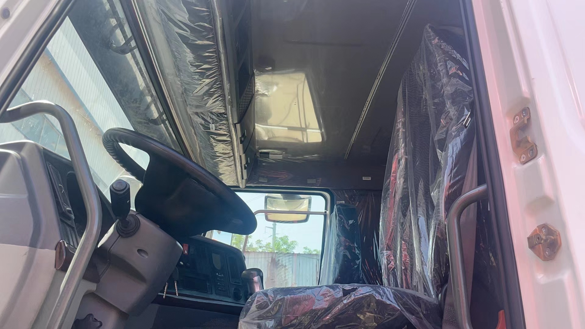 1713861032932236.jpg Howo5.jpg