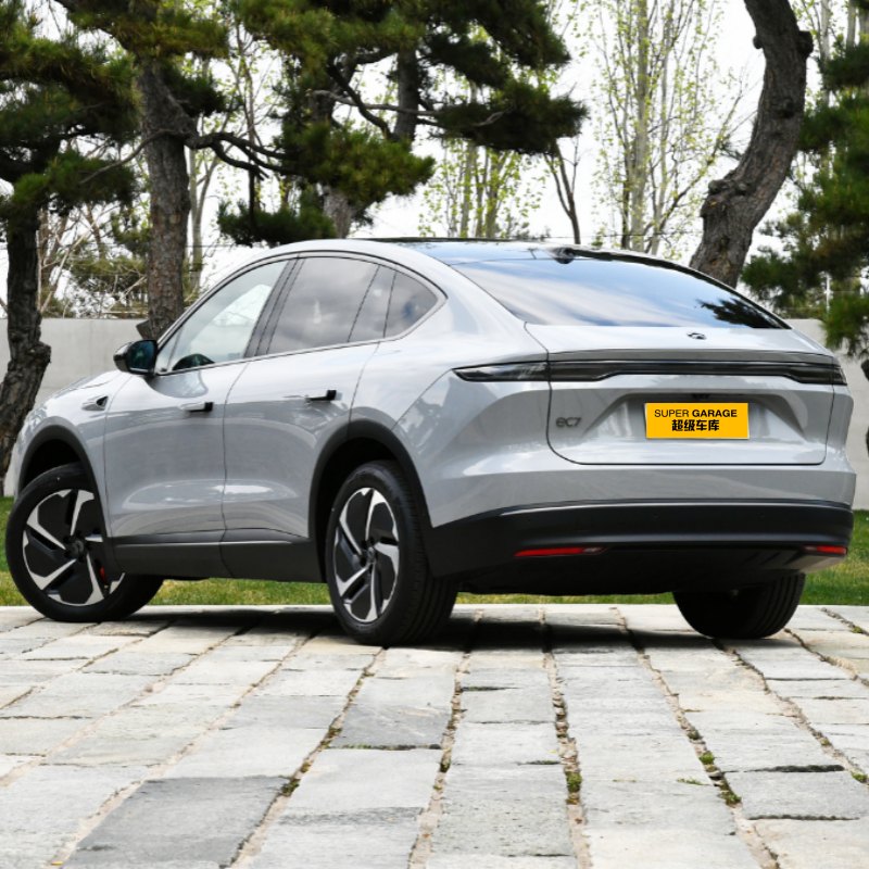 NIO EC7